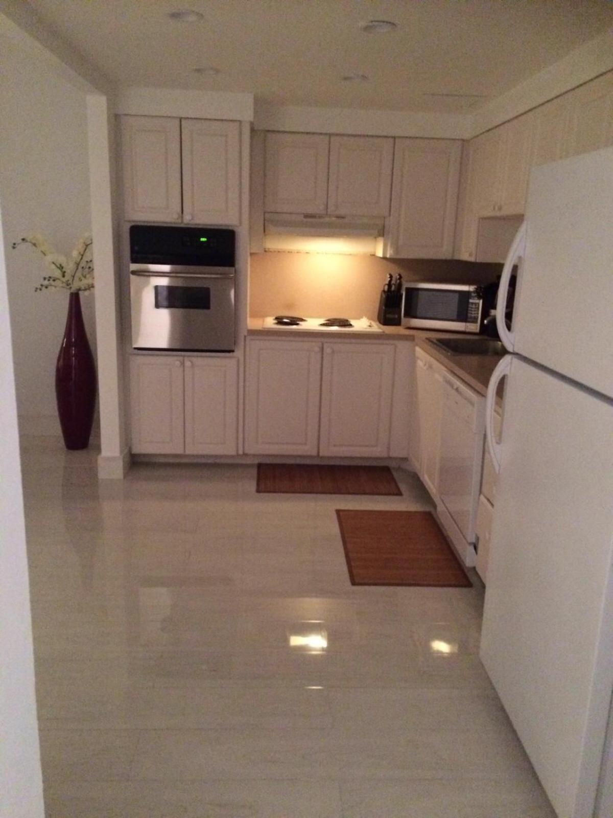Sunny Isles Ocean Reserve Aparthotel Golden Beach
